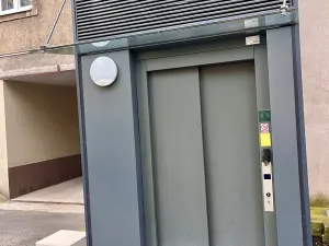 Pronájem bytu 4+kk, Karlovy Vary, Rohová, 100 m2