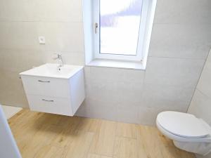 Prodej bytu 3+1, Horšovský Týn, Pionýrů, 87 m2