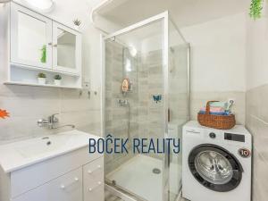 Prodej rodinného domu, Rynholec, nám. 1. máje, 259 m2