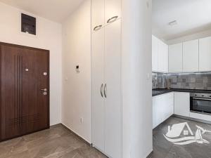 Prodej bytu 3+kk, Bečići, Černá Hora, 56 m2