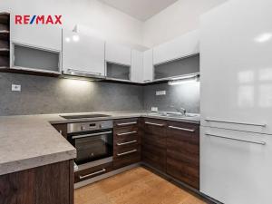 Prodej bytu 2+kk, Praha - Vysočany, Špitálská, 57 m2