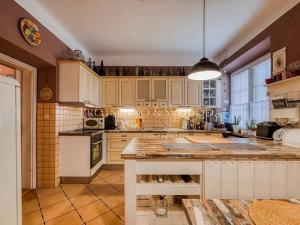 Prodej obchodního prostoru, Suchdol nad Lužnicí, Pražská, 180 m2