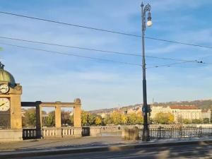 Pronájem bytu 2+1, Praha - Nové Město, Na výtoni, 85 m2