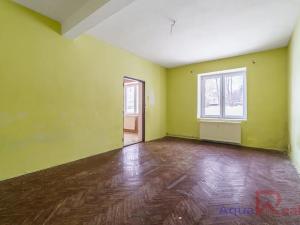 Prodej bytu 2+1, Aš, U Nádraží, 66 m2