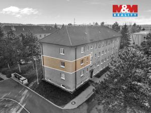 Prodej bytu 3+1, Jesenice, Školní, 55 m2