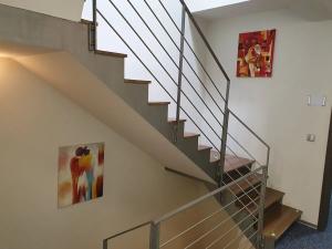 Pronájem kanceláře, Praha - Kyje, Vajgarská, 216 m2