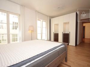 Pronájem bytu 4+kk, Praha - Nové Město, Senovážné náměstí, 130 m2