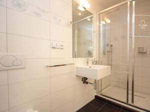 Pronájem bytu 4+kk, Praha - Nové Město, Senovážné náměstí, 130 m2