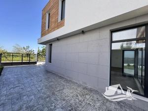 Prodej rodinného domu, Pomorie, Bulharsko, 196 m2