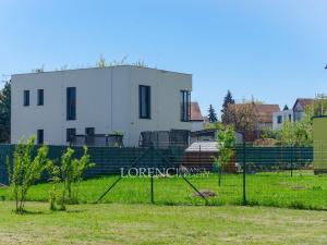 Prodej pozemku, Praha - Kbely, Ponikelská, 707 m2