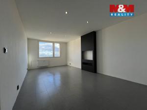 Prodej bytu 2+1, Chomutov, Holešická, 63 m2