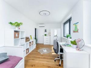 Pronájem rodinného domu, Přezletice, Školní, 120 m2