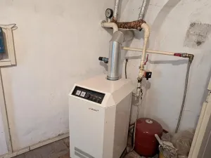 Prodej rodinného domu, Dobrovice, Husova ulice, 170 m2