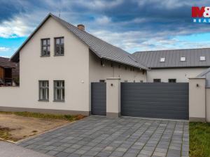 Prodej rodinného domu, Přerov nad Labem, 235 m2