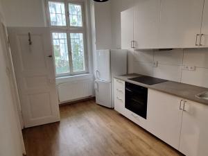 Pronájem kanceláře, Praha, Na bělidle, 55 m2