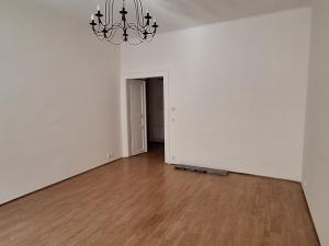 Pronájem bytu 1+1, Praha, Na bělidle, 55 m2