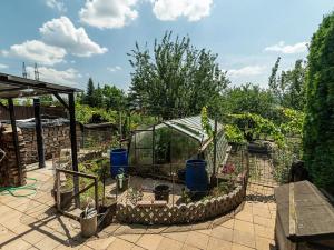 Prodej chaty, Hradčany, 61 m2