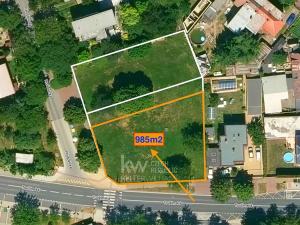 Prodej komerčního pozemku, Praha - Kbely, Toužimská, 985 m2