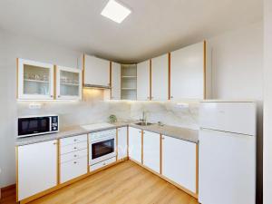 Pronájem bytu 2+kk, Praha - Strašnice, Křenická, 59 m2