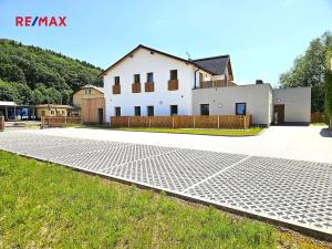 Prodej bytu 2+kk, Svoboda nad Úpou, Nádražní, 56 m2