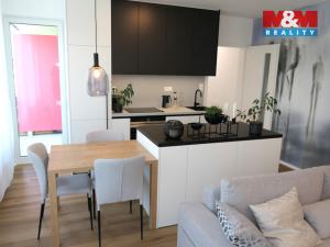 Pronájem bytu 2+kk, Praha - Horní Měcholupy, 52 m2