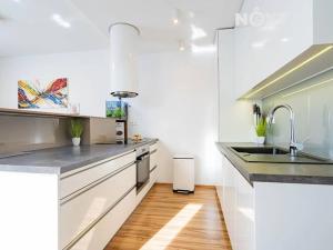 Prodej bytu 3+kk, Hluboká nad Vltavou, Selská pole, 71 m2