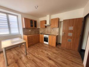 Pronájem bytu 2+kk, Liberec - Liberec V-Kristiánov, nám. Českých bratří, 50 m2