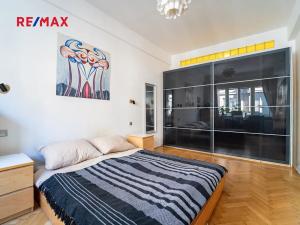 Prodej bytu 2+kk, Praha - Holešovice, Veverkova, 58 m2