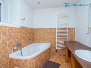 Prodej rodinného domu, Lomnice, 180 m2