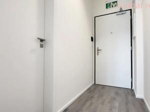 Pronájem kanceláře, Brno, Komárovská, 61 m2