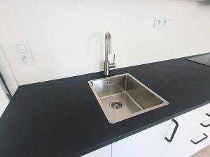 Pronájem bytu 2+kk, Praha - Hlubočepy, Fabiánové, 44 m2