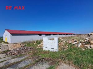 Prodej výrobních prostor, Dolní Chvatliny, 3690 m2