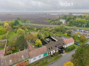 Prodej pozemku pro bydlení, Hrušky, Nádraží, 1387 m2