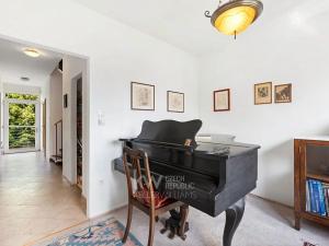 Prodej bytu 4+kk, Nehvizdy, Pražská, 107 m2