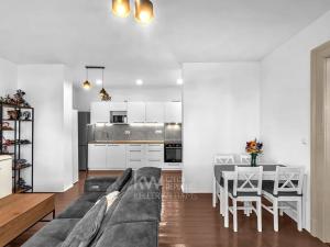 Prodej rodinného domu, Velim, Palackého, 270 m2