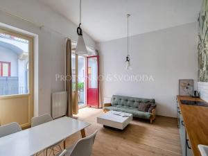 Prodej bytu 2+kk, Praha - Karlín, Prvního pluku, 73 m2