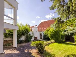 Prodej činžovního domu, Křižanov, Benešovo náměstí, 530 m2