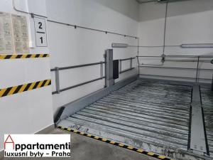 Pronájem garážového stání, Praha - Nové Město, Štěpánská, 15 m2