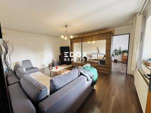 Prodej rodinného domu, Martiněves, 250 m2