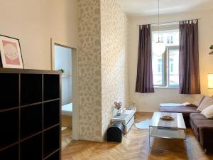 Pronájem bytu 2+1, Praha - Nové Město, Rumunská, 63 m2