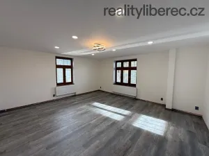 Pronájem bytu 3+kk, Liberec, Dobrovského, 82 m2