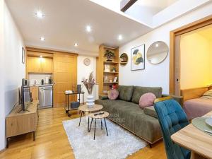 Prodej bytu 1+kk, Praha - Nové Město, Navrátilova, 28 m2