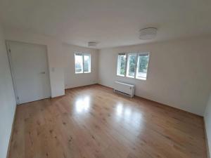 Pronájem bytu 2+kk, Praha - Čimice, Ke hřišti, 40 m2