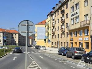 Pronájem kanceláře, Praha - Bubeneč, Terronská, 24 m2