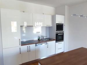 Pronájem bytu 3+kk, Ostrava, Biskupská, 101 m2