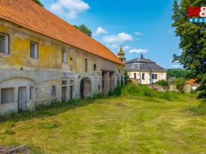 Prodej historického objektu, Zvoleněves, 5000 m2