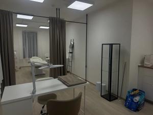 Prodej komerční nemovitosti, Praha - Vokovice, K Červenému vrchu, 47 m2