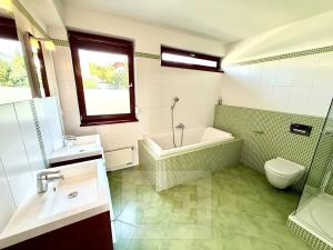 Pronájem rodinného domu, Praha - Jinonice, U panské zahrady, 302 m2