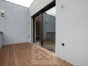 Pronájem bytu 3+kk, Praha - Libeň, Na Okrouhlíku, 74 m2