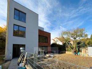 Pronájem bytu 3+kk, Praha - Libeň, Na Okrouhlíku, 74 m2